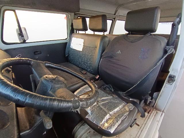 VOLKSWAGEN KOMBI - 2004/2005 — foto 17 de 23