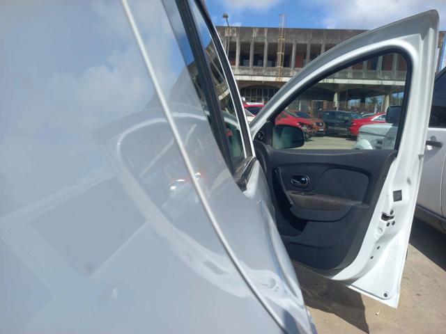 RENAULT SANDERO ZEN10MT - 2020/2021 — foto 15 de 40