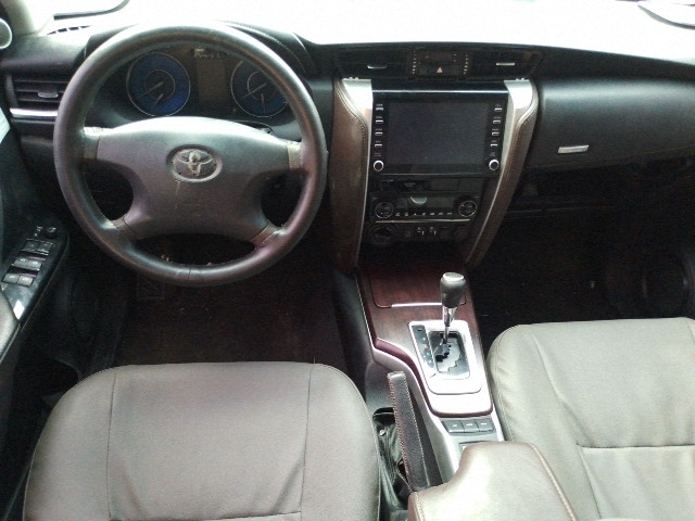 TOYOTA HILUX SWSRXA4FD - 2023/2023 — foto 5 de 40