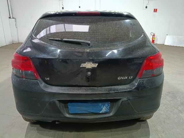 CHEVROLET ONIX 1.4MT LT - 2014/2015 — foto 4 de 40