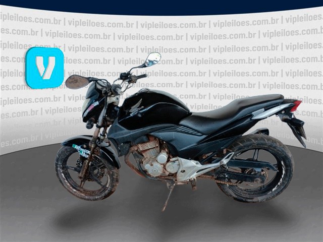 HONDA - CB 300R - leilão extrajudicial - VÁRZEA GRANDE MT - lance mínimo R$ 2.000