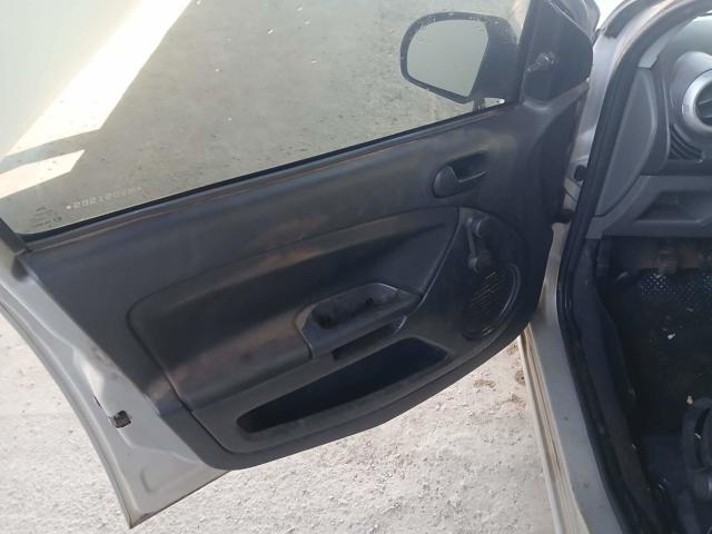 FORD FIESTA FLEX - 2010/2011 — foto 19 de 37