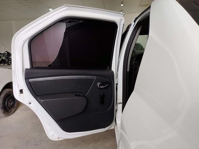 RENAULT LOGAN EXP 1016V - 2013/2013 — foto 13 de 35