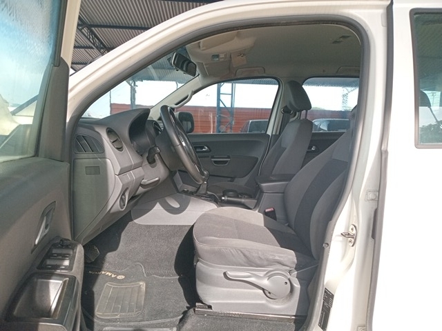 VOLKSWAGEN AMAROK CD 4X4 TREND - 2014/2014 — foto 12 de 33