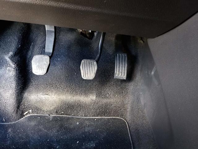 FORD FOCUS SE 1.6 S - 2013/2014 — foto 18 de 40