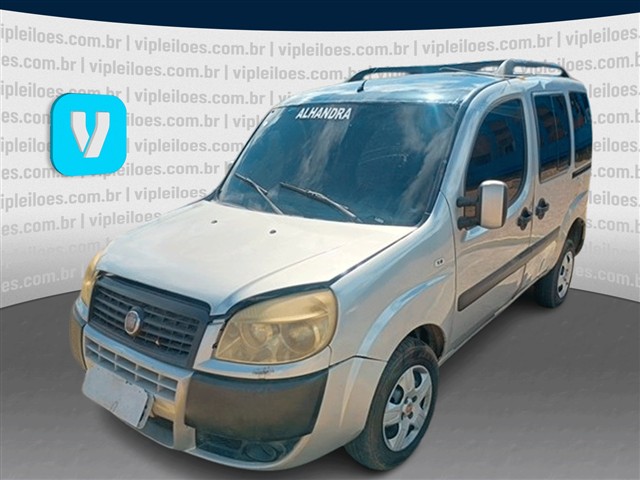 FIAT DOBLO ESSENCE 1.8 - 2011/2012
