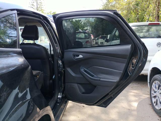 FORD FOCUS SE 1.6 S - 2013/2014 — foto 16 de 40