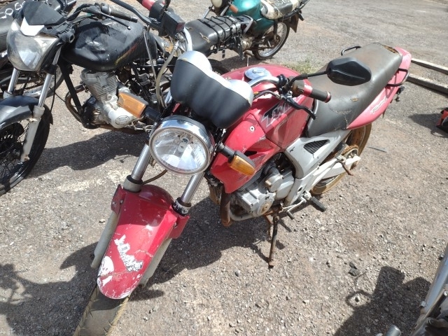 HONDA - CBX 250 TWISTER - leilão extrajudicial - SAMAMBAIA DF - lance mínimo R$ 2.100