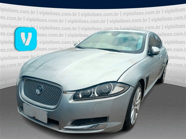 XF V6 H LUXURY -