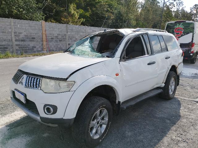 MMC Pajero Dakar D 2012