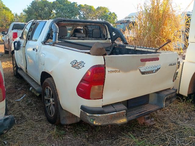 HILUX CD SR 4X4 2.8 TDI DIESEL AUT - 2019/2019 — foto 3 de 25