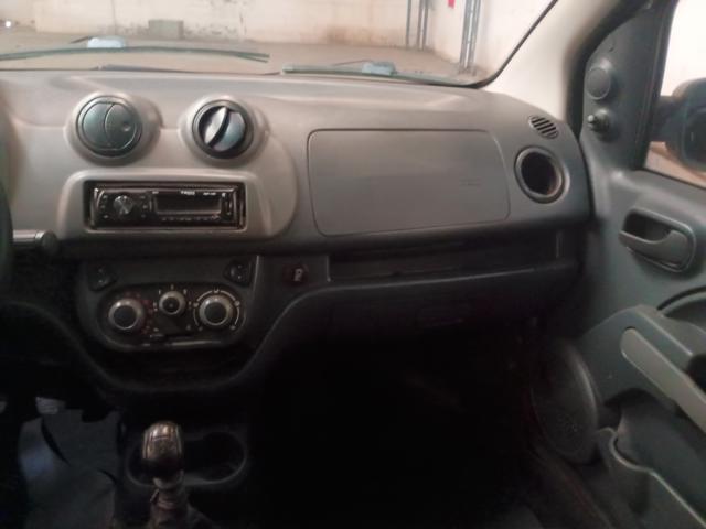 FIAT UNO VIVACE 1.0 - 2013/2014 — foto 6 de 36