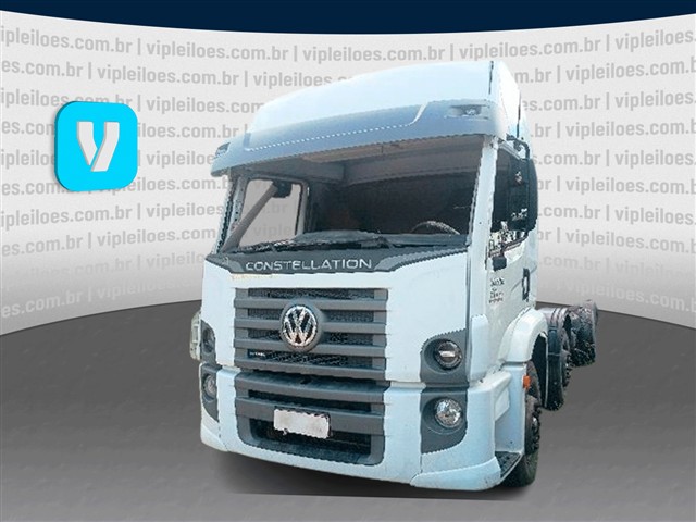 Volkswagen 30.320 CRM 8X2 2025