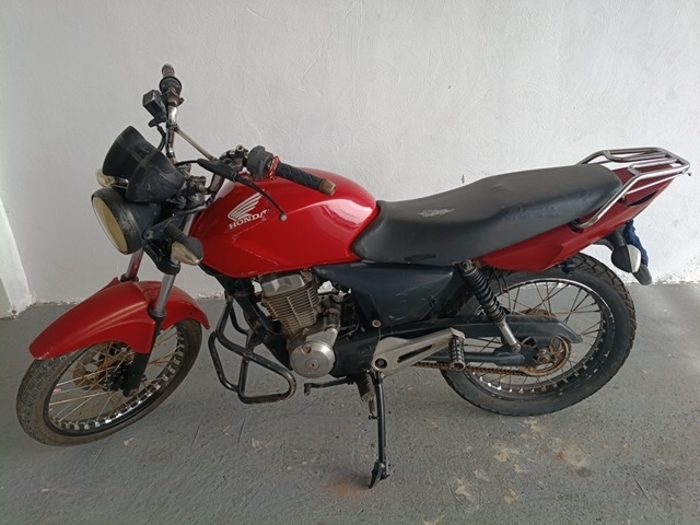 Honda CG 150 Titan ESD 2004 em leilão
