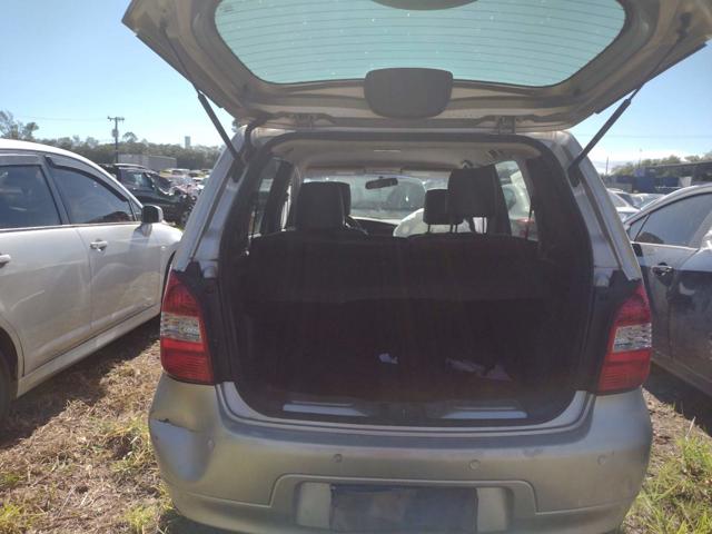 NISSAN LIVINA 18SL - 2012/2013 — foto 22 de 36