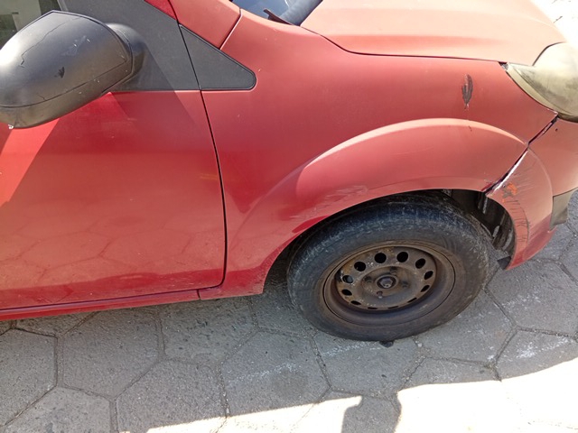 FORD FIESTA FLEX - 2010/2011 — foto 9 de 14