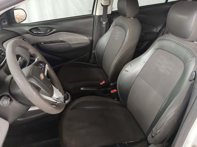 CHEVROLET ONIX 1.0MT LT - 2018/2019 — foto 23 de 38