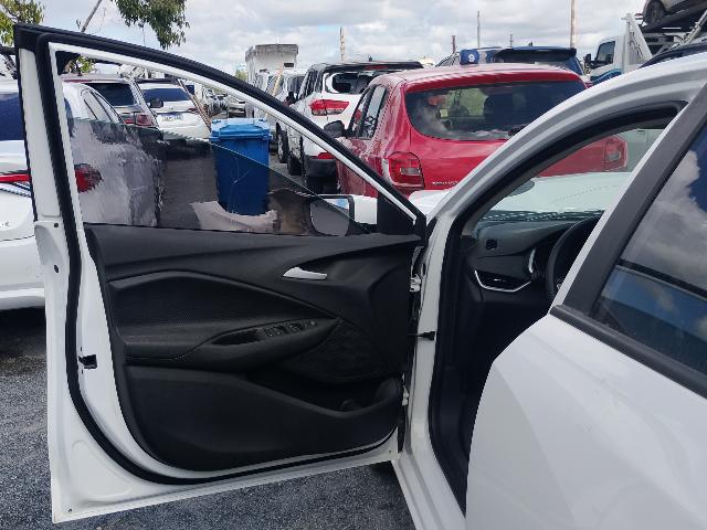 CHEVROLET ONIX PLUS 10TMT LT1 - 2022/2023 — foto 14 de 33
