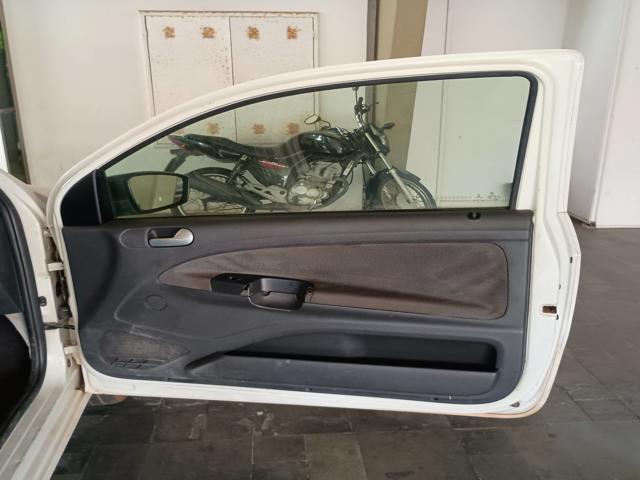 VOLKSWAGEN SAVEIRO 1.6 CS - 2012/2013 — foto 22 de 27