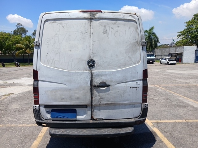 MERCEDES-BENZ 311CDISTREETF - 2012/2013 — foto 22 de 33