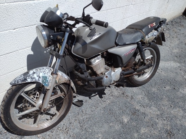 HONDA - CG 150 TITAN ES - leilão extrajudicial - SAMAMBAIA DF - lance mínimo R$ 2.600