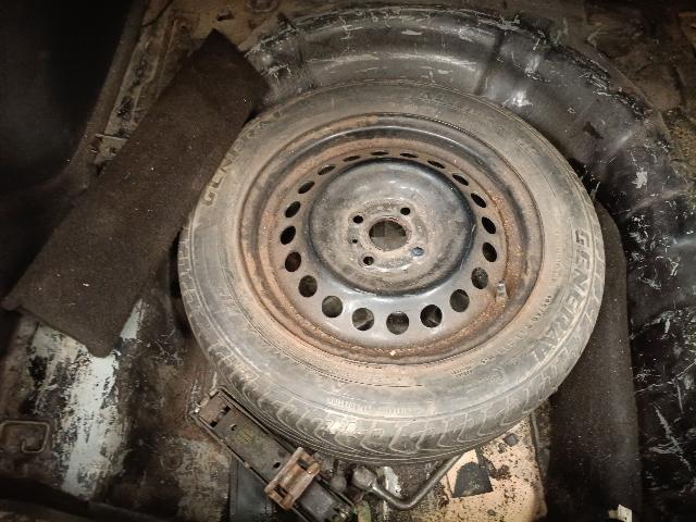 HYUNDAI HB20S 1.0M COMF - 2013/2014 — foto 34 de 40