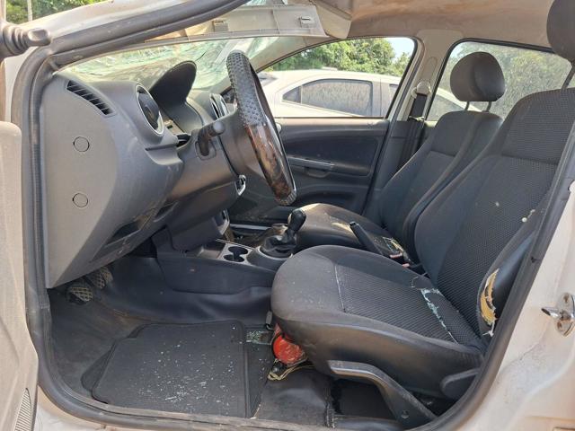 VOLKSWAGEN VOYAGE TL MB - 2015/2016 — foto 12 de 32
