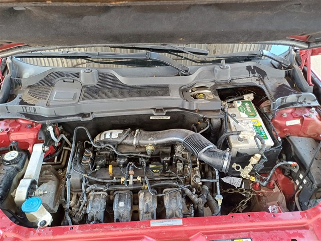 LAND ROVER DISC SPT SI4 HSE 7L - 2016/2016 — foto 18 de 27