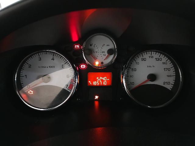PEUGEOT 207HB XR - 2011/2012 — foto 29 de 29