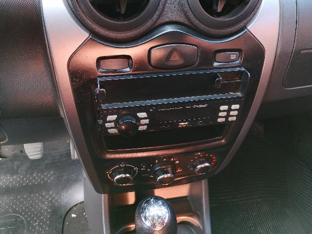 RENAULT SANDERO AUT1016V - 2014/2014 — foto 10 de 40