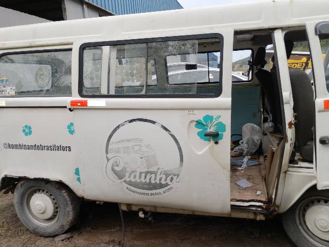 Foto 11 de 23: KOMBI - 2008/2009