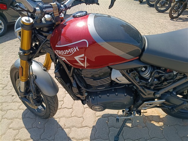 TRIUMPH SPEED 400 - 2025/2025 — foto 9 de 17