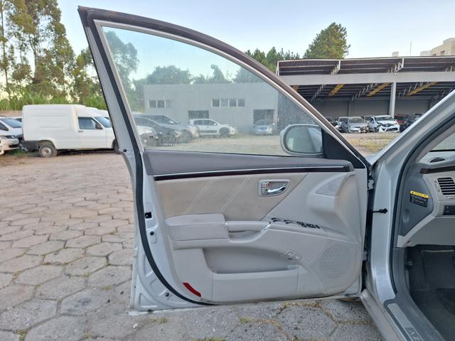 HYUNDAI AZERA 3.3 V6 - 2009/2010 — foto 16 de 24