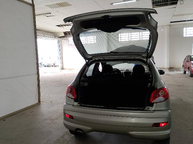 PEUGEOT 207HB XR - 2011/2012 — foto 21 de 29