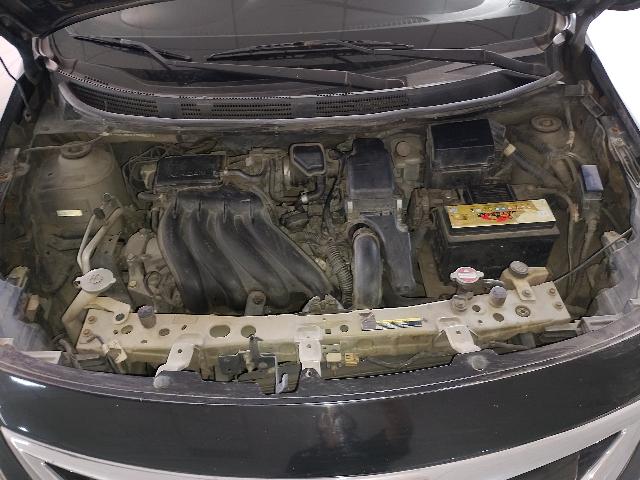 Foto 9 de 44: VERSA 16 UNIQUE - 2015/2016