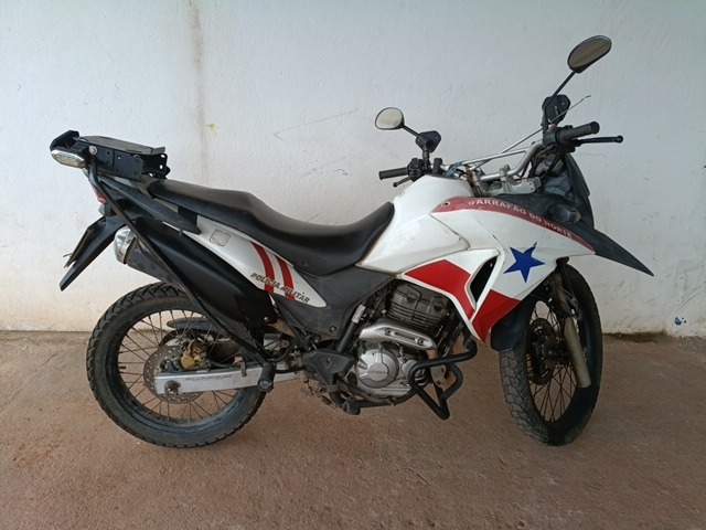 HONDA - XRE 300 - leilão extrajudicial - MARITUBA PA - lance mínimo R$ 2.400