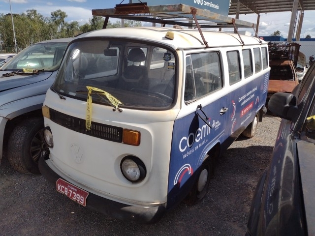 VOLKSWAGEN - KOMBI - leilão extrajudicial - SAMAMBAIA DF - lance mínimo R$ 6.600
