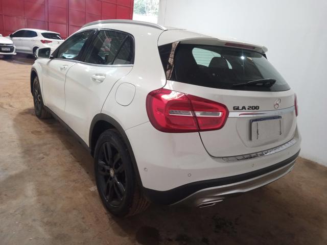 MERCEDES-BENZ GLA200FF - 2016/2016 — foto 4 de 33