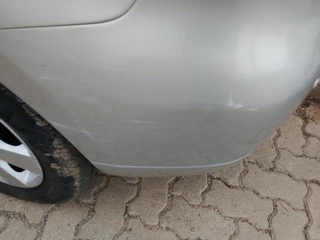 Foto 23 de 30: LIVINA 18SL - 2011/2012