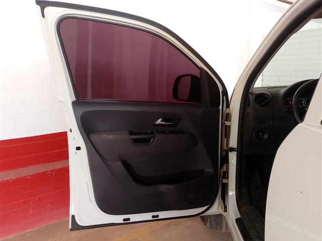 VOLKSWAGEN AMAROK CD 4X4 TREND - 2015/2016 — foto 17 de 26