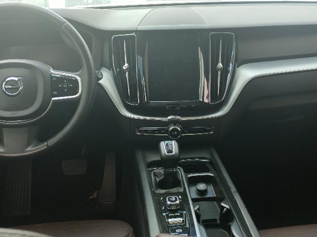 Foto 5: XC60 2.0 T5 MOM - 2018/2018