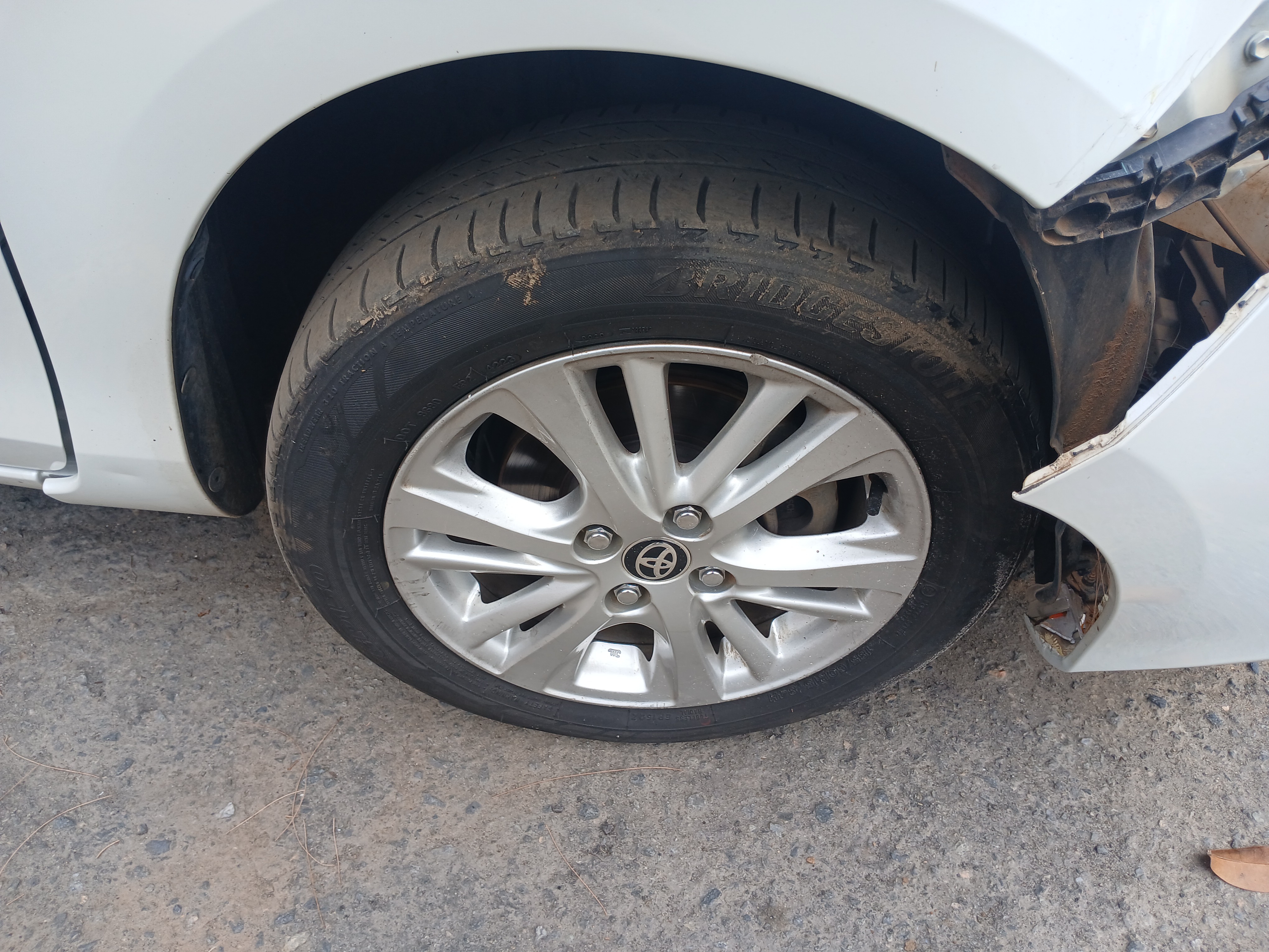 TOYOTA YARIS SD XLPLUSAT - 2018/2019 — foto 9 de 40