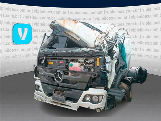MERCEDES-BENZ ATEGO 3033CE - 2023/2024