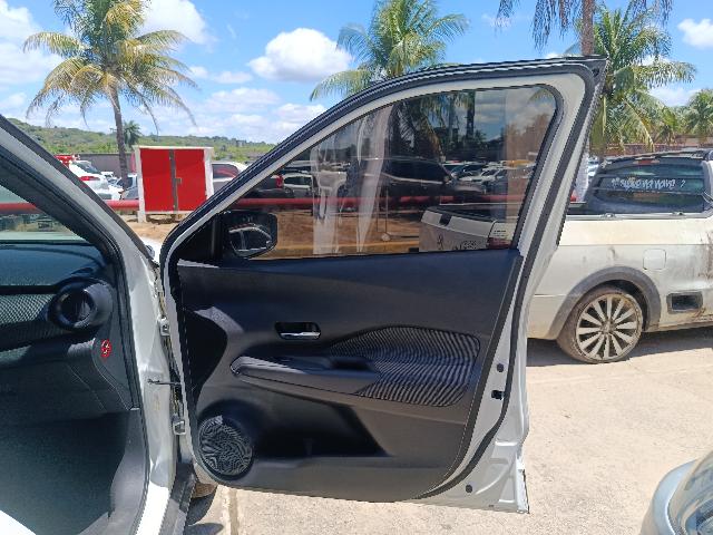 NISSAN KICKS S CVT - 2018/2018 — foto 13 de 24
