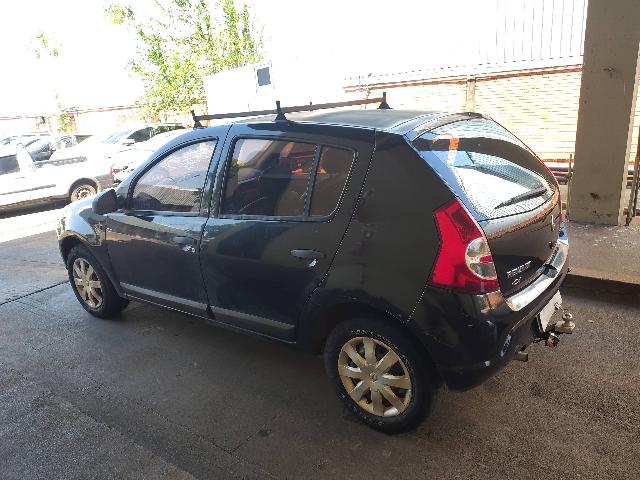 RENAULT SANDERO AUT 16 - 2010/2010 — foto 4 de 37