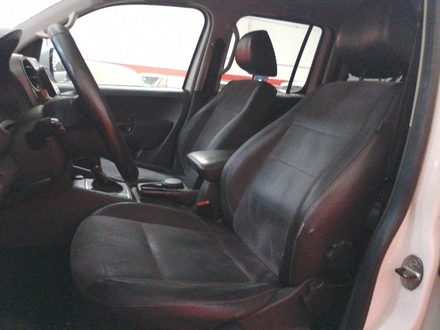 VOLKSWAGEN AMAROK CD 4X4 HIGH - 2016/2016 — foto 15 de 40