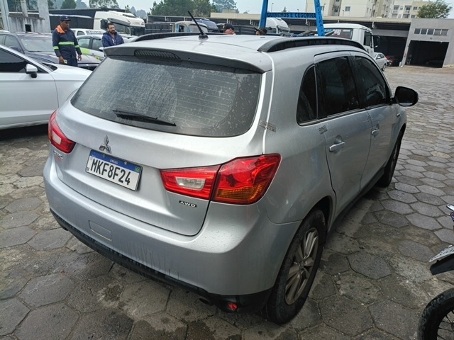 MMC ASX 2.0 4WD - 2013/2013 — foto 5 de 10