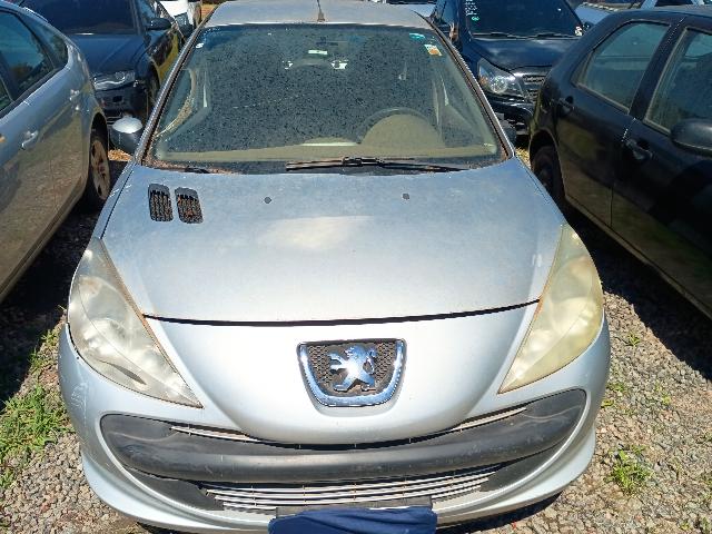 Foto 8 de 29: 207HB XR - 2010/2011