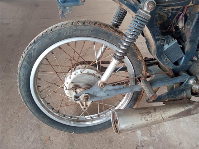 HONDA CG 125 TITAN KSE - 2002/2002 — foto 21 de 23