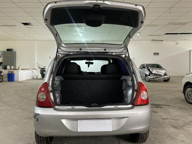 Foto 17 de 28: CLIO CAM1016VH - 2012/2012